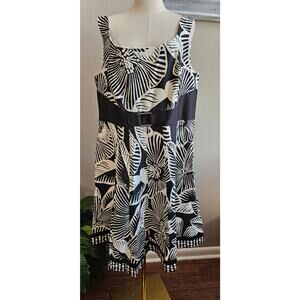 Jones Studio Women's Whimsical Sleeveless Fit N Flare Dress Size 18W Black White